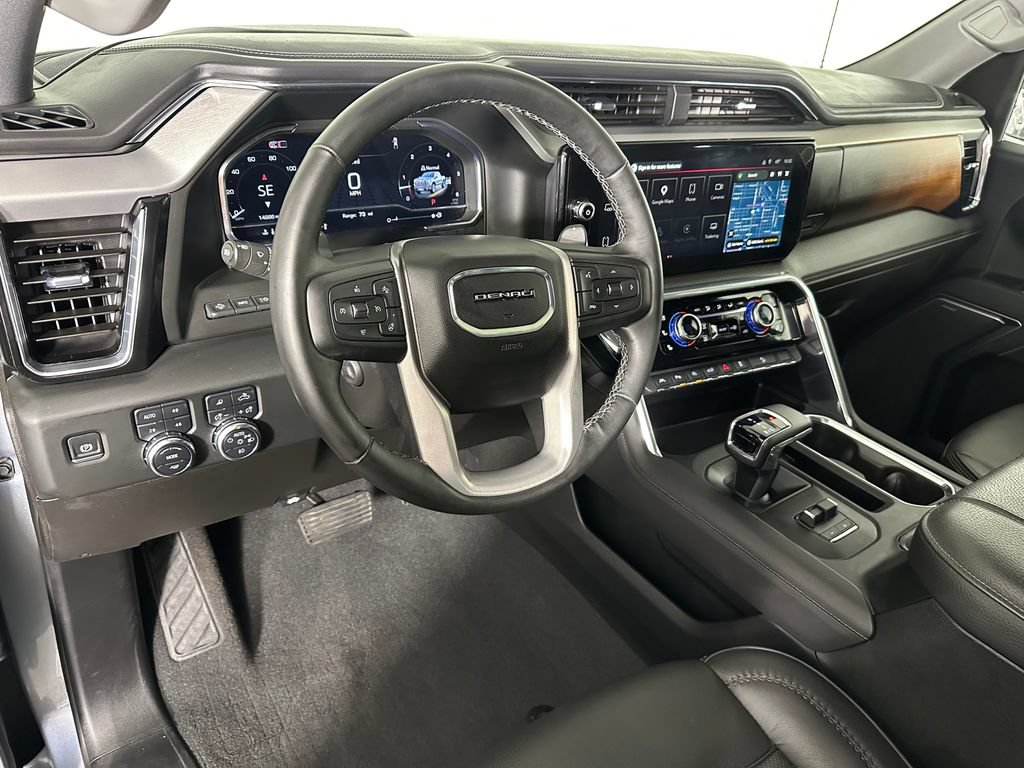 Used 2025 GMC Sierra 1500 Denali w/ Denali Reserve Package AWD/4WD image 11