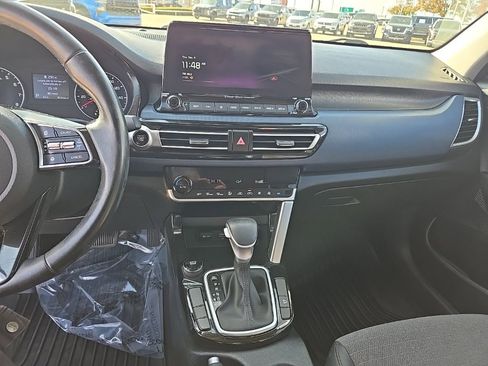Used 2023 Kia Seltos S w/ Navigation Package image 24