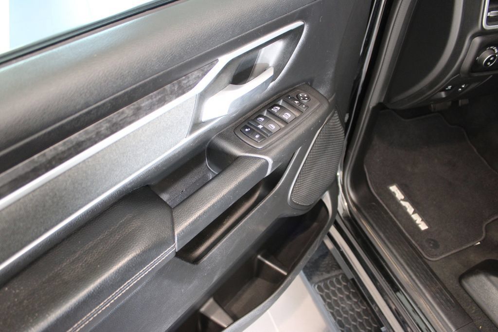 Used 2023 RAM 1500 Big Horn AWD/4WD image 30