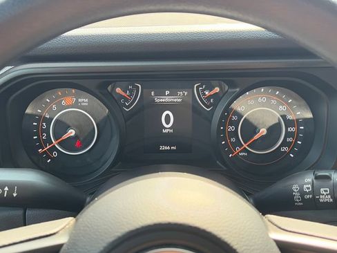 Used 2026 Jeep Wrangler Sport AWD/4WD image 17