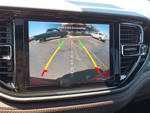 Used 2024 Dodge Durango GT AWD/4WD image 15