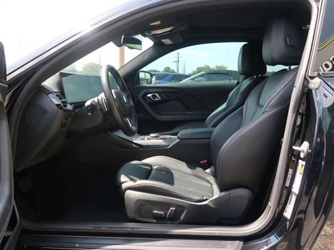 Used 2024 BMW 230i Coupe w/ Convenience Package RWD image 16