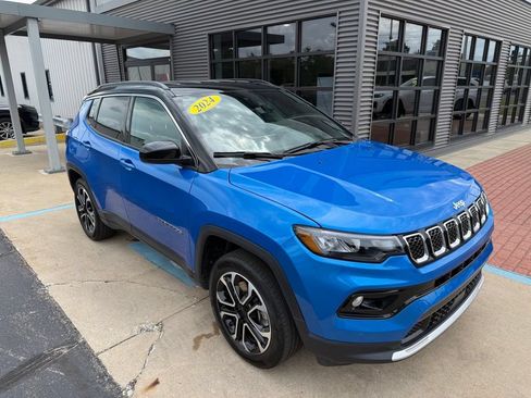 Used 2024 Jeep Compass Limited AWD/4WD image 34
