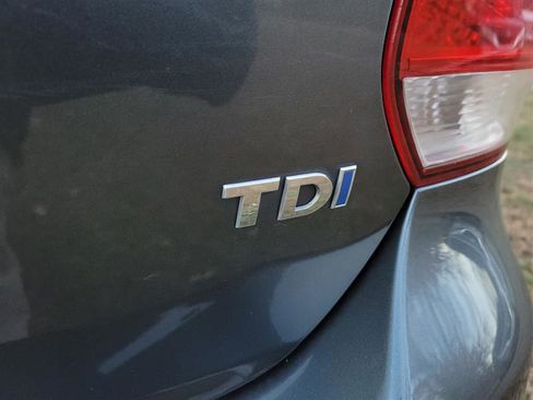 Used 2014 Volkswagen Jetta TDI image 40