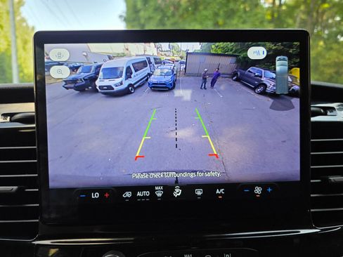 Used 2024 Ford Transit 350 XLT RWD image 19