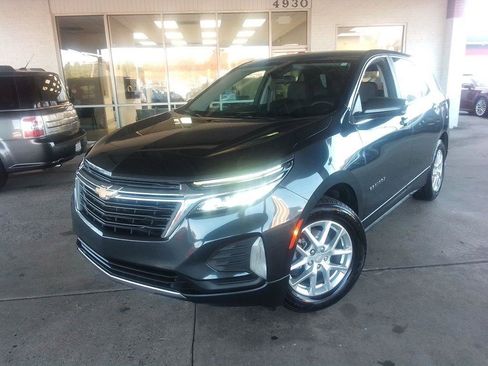 Used 2022 Chevrolet Equinox LT FWD image 1