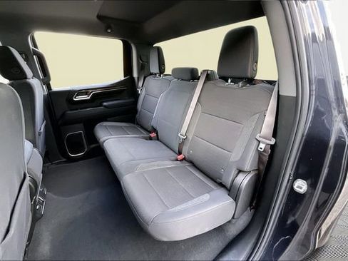 Used 2024 Chevrolet Silverado 1500 LT image 15