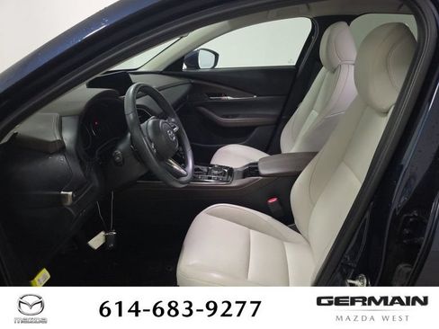 Used 2023 MAZDA CX-30 AWD 2.5 S w/ Premium Package image 11