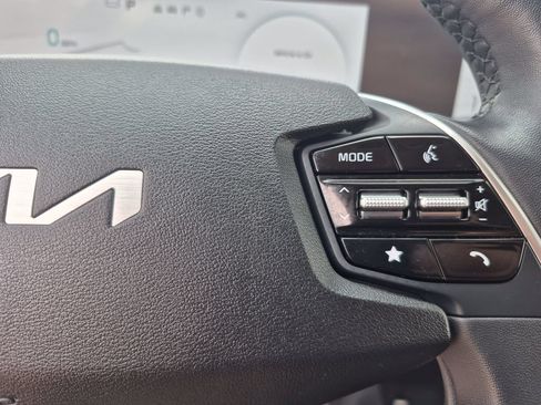 Used 2024 Kia EV6 Light AWD/4WD image 21