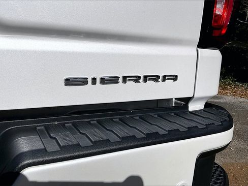 Used 2022 GMC Sierra 1500 Denali w/ Denali Reserve Package image 21