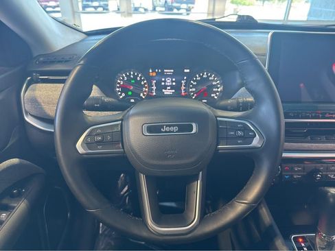 Used 2022 Jeep Compass Latitude AWD/4WD image 22