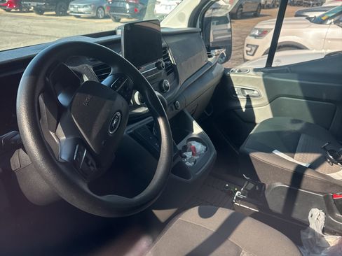 Used 2020 Ford Transit 350 XLT image 5