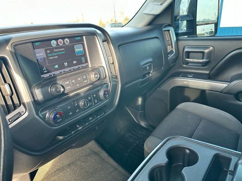 Used 2015 Chevrolet Silverado 3500 LT w/ LT Convenience Package image 14