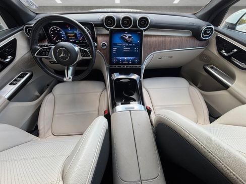 Used 2024 Mercedes-Benz GLC 300 image 24