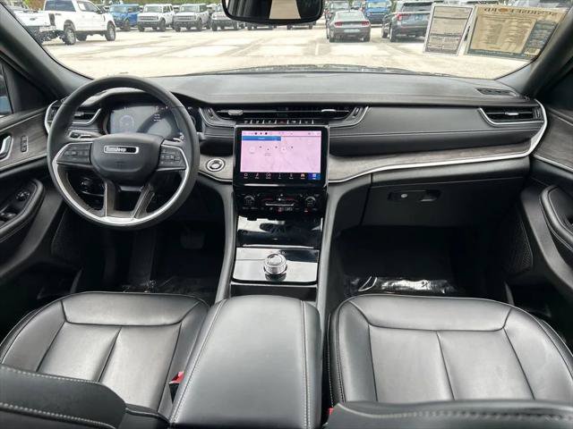 Certified 2024 Jeep Grand Cherokee L Limited RWD image 10
