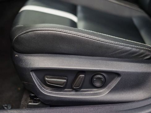 Used 2025 Toyota Camry SE image 20