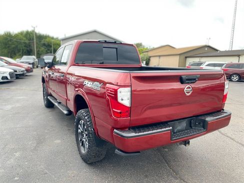 Used 2019 Nissan Titan PRO-4X image 7