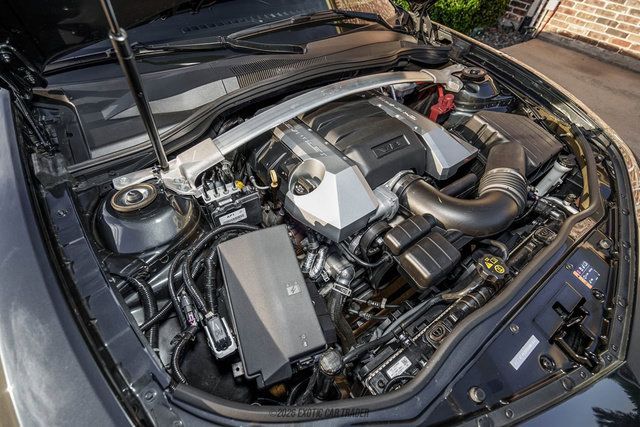 Used 2015 Chevrolet Camaro SS w/ SS Performance Package RWD image 17