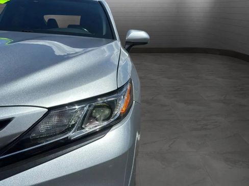 Used 2020 Toyota Camry SE w/ Carpet Mat Package FWD image 33
