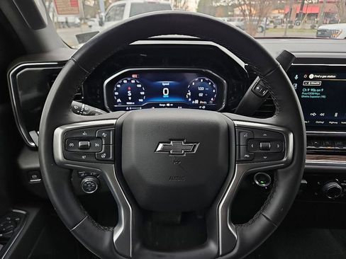 Used 2025 Chevrolet Silverado 1500 RST AWD/4WD image 19
