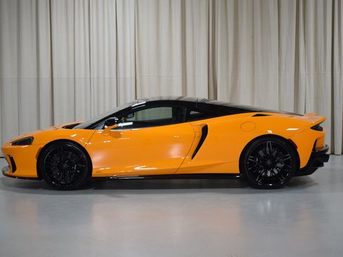 New 2026 McLaren GTS RWD image 4