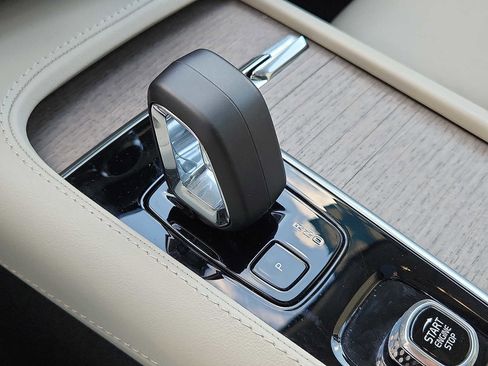 Certified 2023 Volvo XC90 B6 Plus w/ Protection Package Premier image 14