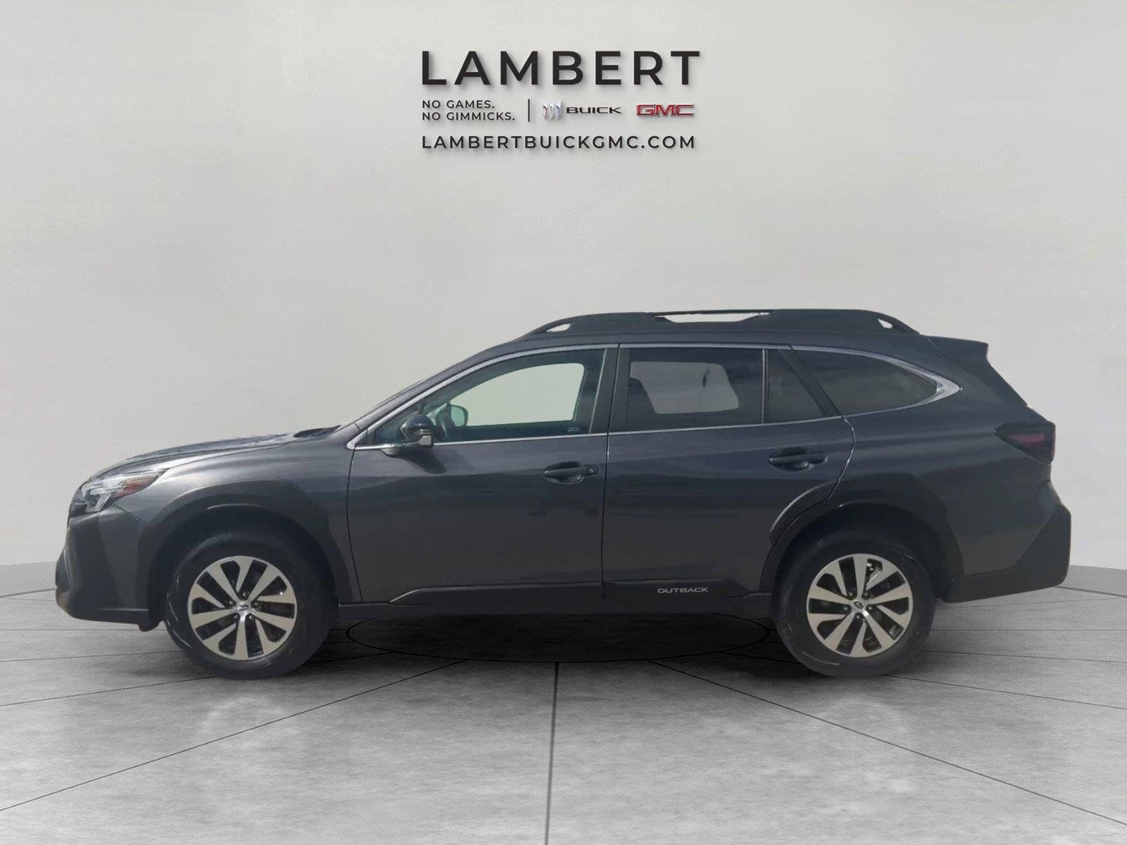 Used 2024 Subaru Outback Premium AWD/4WD image 2