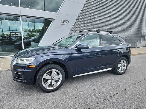 Used 2018 Audi Q5 2.0T Premium Plus w/ Premium Plus Package AWD/4WD image 2