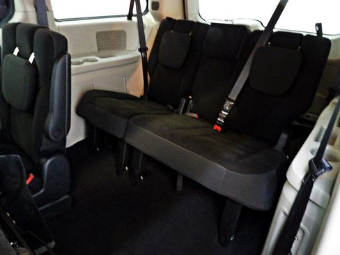 Used 2017 Dodge Grand Caravan SE w/ Power Window Group image 11