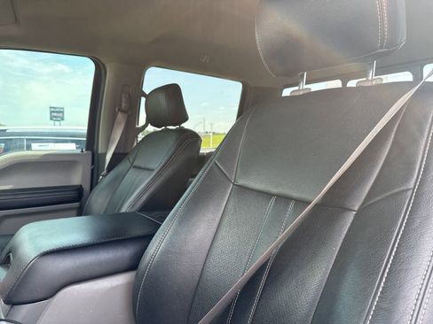 Used 2018 Ford F150 XLT w/ Equipment Group 302A Luxury AWD/4WD image 17