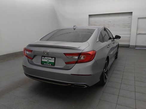 Used 2018 Honda Accord Sport image 9
