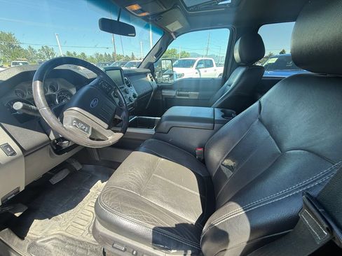 Used 2015 Ford F250 Lariat w/ Lariat Ultimate Package AWD/4WD image 3