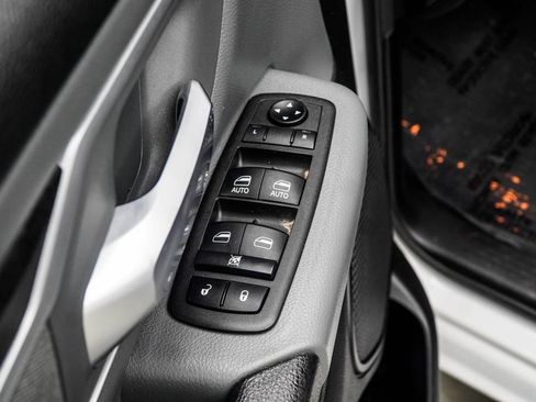 Used 2021 RAM 1500 Big Horn RWD image 38