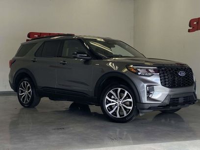 Used 2025 Ford Explorer ST-Line