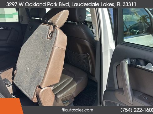 Used 2015 Audi Q7 TDI Prestige w/ Prestige Package image 45