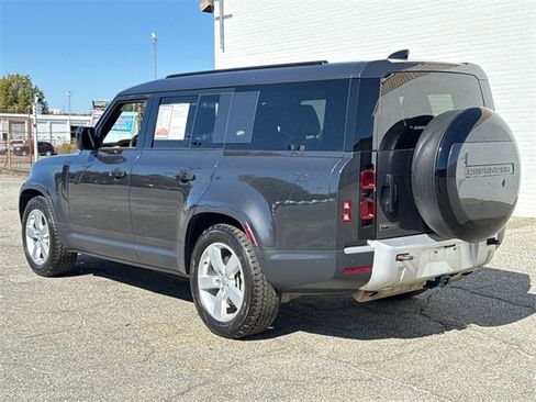 Used 2023 Land Rover Defender 130 First Edition image 3