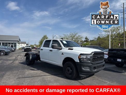 Used 2023 RAM 3500 Tradesman w/ Max Tow Package RWD image 1