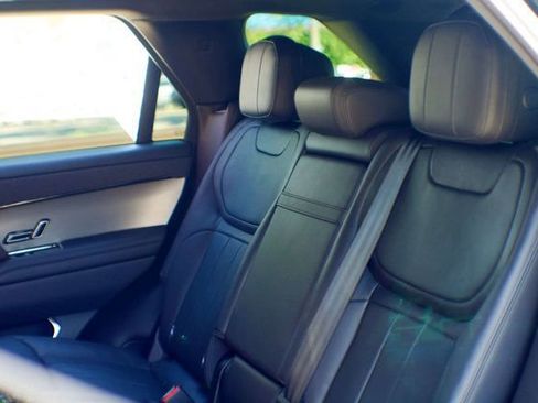 Used 2024 Land Rover Range Rover Sport SE image 48