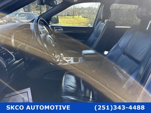 Used 2020 Jeep Grand Cherokee Limited w/ Luxury Group II image 11