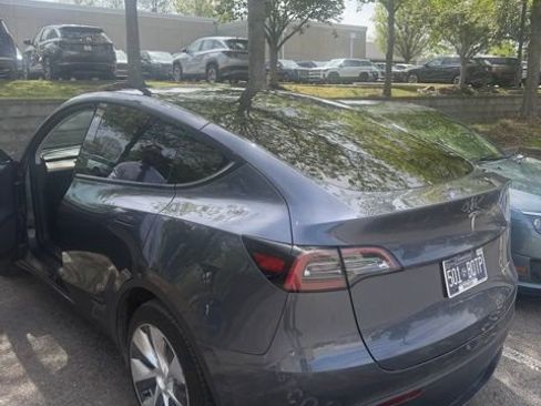 Used 2023 Tesla Model Y Long Range image 6