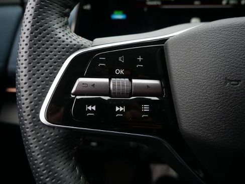 Certified 2024 Nissan Ariya AWD image 27