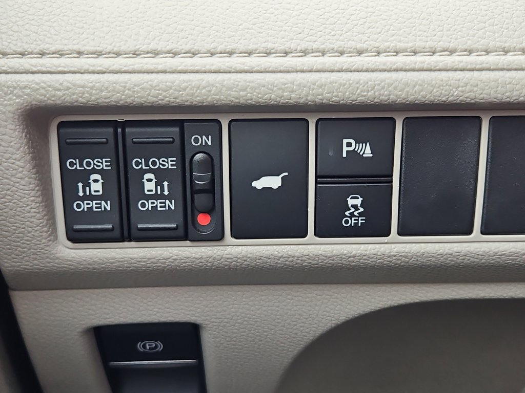 New 2026 Honda Odyssey Touring image 19