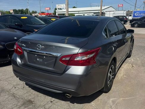Used 2018 Nissan Altima 2.5 S w/ S Convenience Package FWD image 4