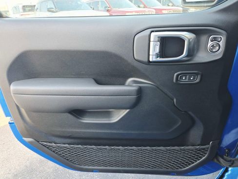 New 2025 Jeep Wrangler Sport S image 29