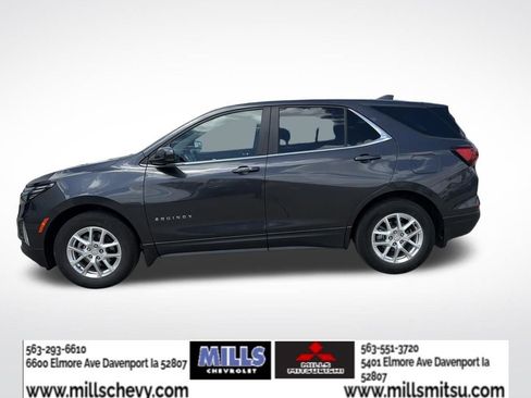 Used 2022 Chevrolet Equinox LT FWD image 2