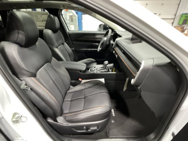 Certified 2026 MAZDA CX-50 AWD 2.5 Hybrid w/ Weather Package image 29