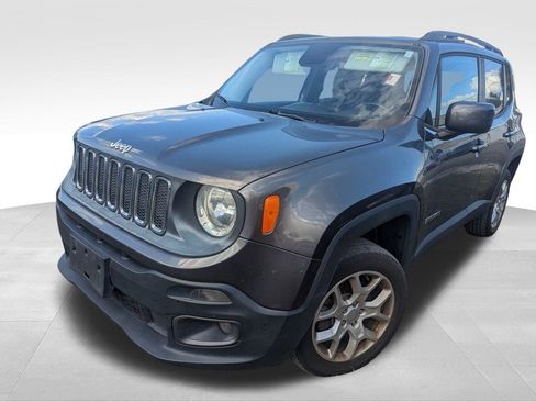 Used 2017 Jeep Renegade Latitude image 9