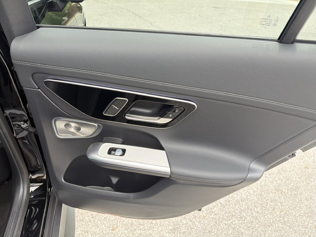 Certified 2025 Mercedes-Benz GLC 350e 4MATIC image 18
