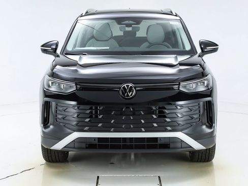 New 2026 Volkswagen Tiguan SE AWD/4WD image 16