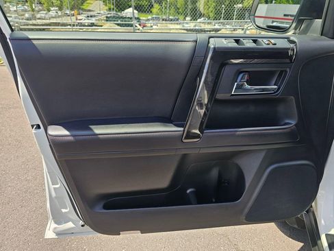 Certified 2023 Toyota 4Runner TRD Off-Road Premium w/ Moonroof Package AWD/4WD image 22